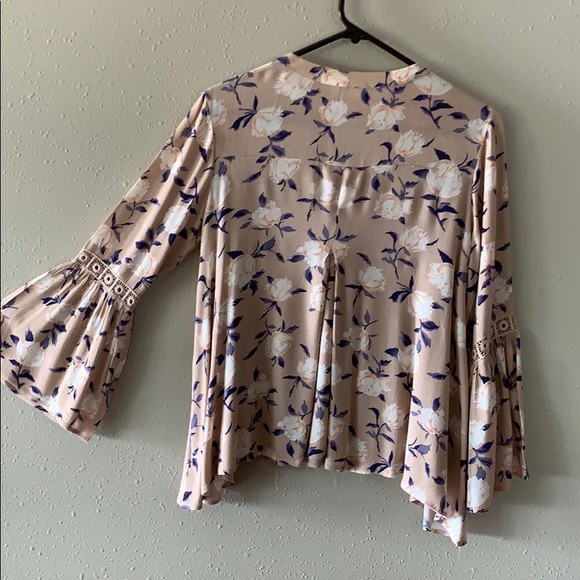 Altar’d State Top - Picture 4 of 7